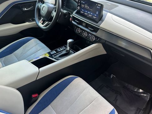 Certified 2025 Acura ADX A-Spec image 21