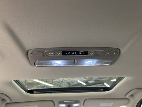 Used 2022 Kia Telluride EX w/ EX Premium Package image 30