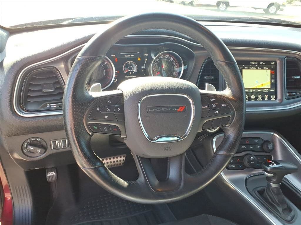 Used 2017 Dodge Challenger R/T Scat Pack RWD image 27
