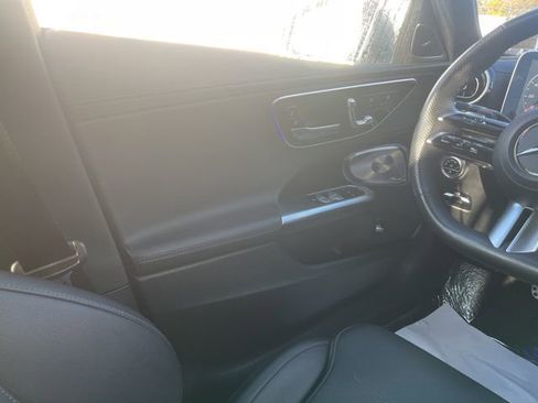 Used 2024 Mercedes-Benz C 300 4MATIC Sedan image 30