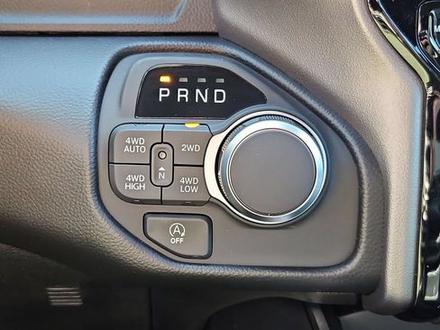 New 2026 RAM 1500 4x4 Crew Cab image 27