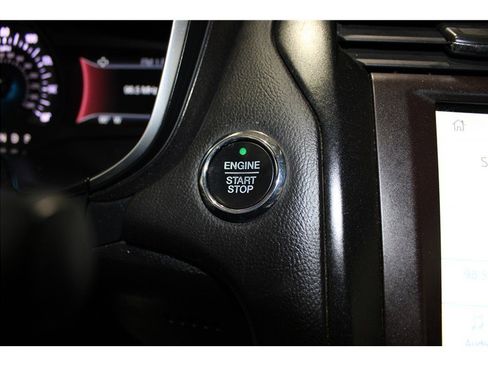 Used 2020 Ford Fusion Titanium image 29