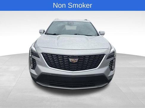 Used 2022 Cadillac XT4 Premium Luxury w/ Driver Awareness Package FWD image 9