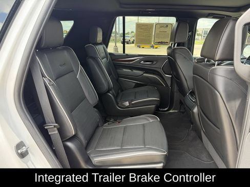 Used 2024 Cadillac Escalade Premium Luxury w/ Performance Package AWD/4WD image 36