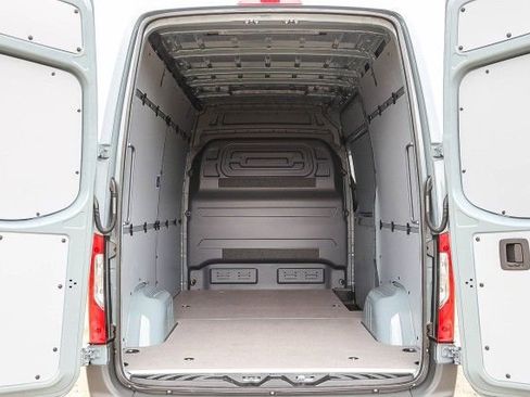 New 2025 Mercedes-Benz Sprinter 2500 image 22