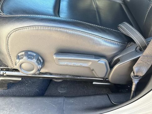 Used 2019 Jeep Wrangler Unlimited Sahara w/ Quick Order Package 24M Moab image 18