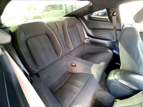 Used 2018 Ford Mustang Coupe image 14