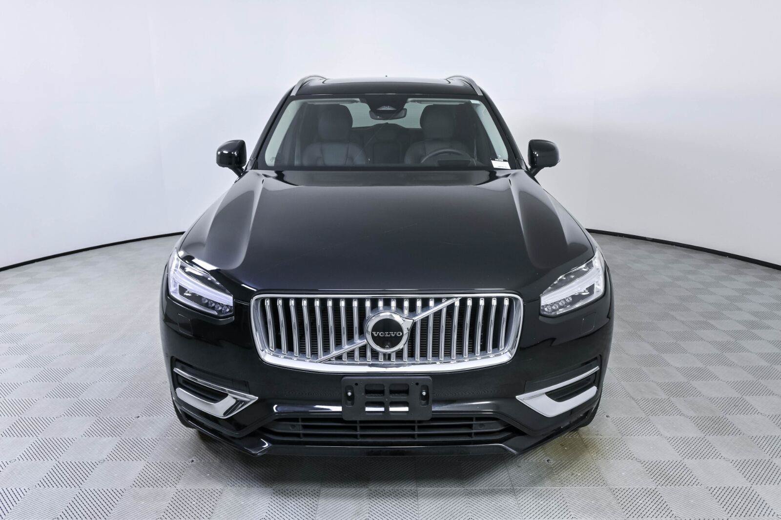 Certified 2024 Volvo XC90 B6 Ultimate w/ Protection Package AWD/4WD image 37