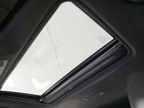 Used 2023 MAZDA CX-5 Signature image 31