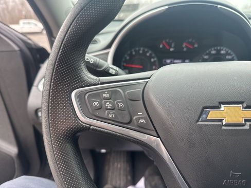 Used 2023 Chevrolet Malibu LT image 17