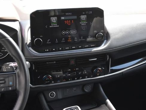 Used 2023 Nissan Rogue SL w/ SL Premium Package AWD/4WD image 22