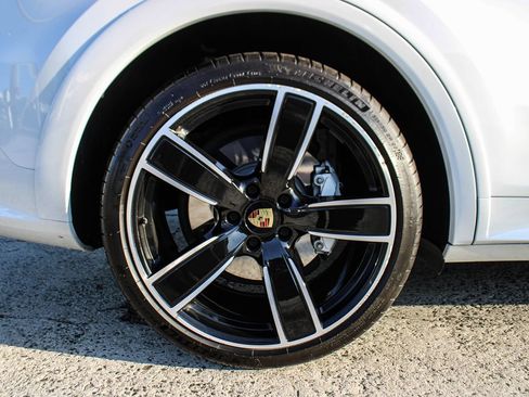 Used 2019 Porsche Cayenne Turbo AWD/4WD image 41