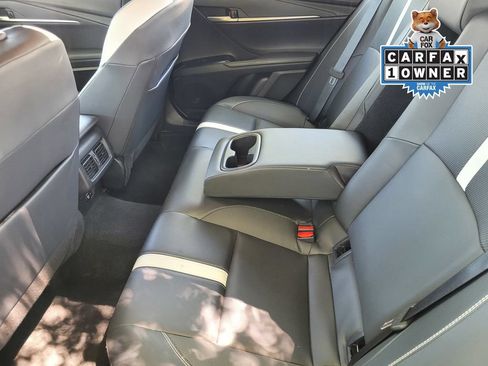 Used 2025 Toyota Camry SE FWD image 10