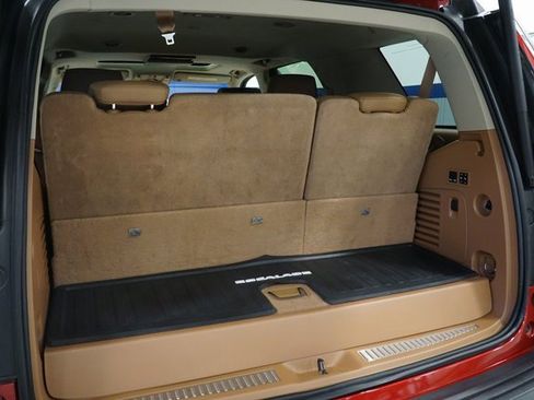 Used 2015 Cadillac Escalade Platinum image 28