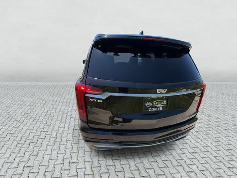 Used 2021 Cadillac XT6 Premium Luxury FWD image 7