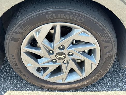 Certified 2025 Hyundai Elantra Hybrid FWD image 14