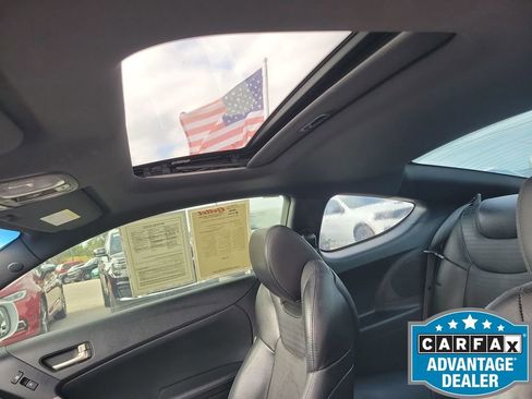 Used 2014 Hyundai Genesis 3.8 image 32