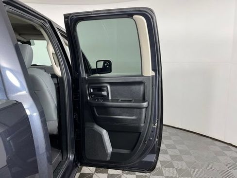 Used 2018 RAM 1500 Express w/ Express Value Package AWD/4WD image 33