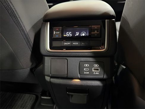 Certified 2024 Subaru Ascent Premium w/ Convenience Package image 33