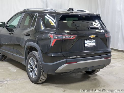 Certified 2025 Chevrolet Equinox LT w/ Convenience Package II image 7