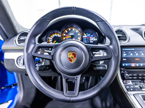Used 2022 Porsche 718 Cayman GT4 RWD image 36
