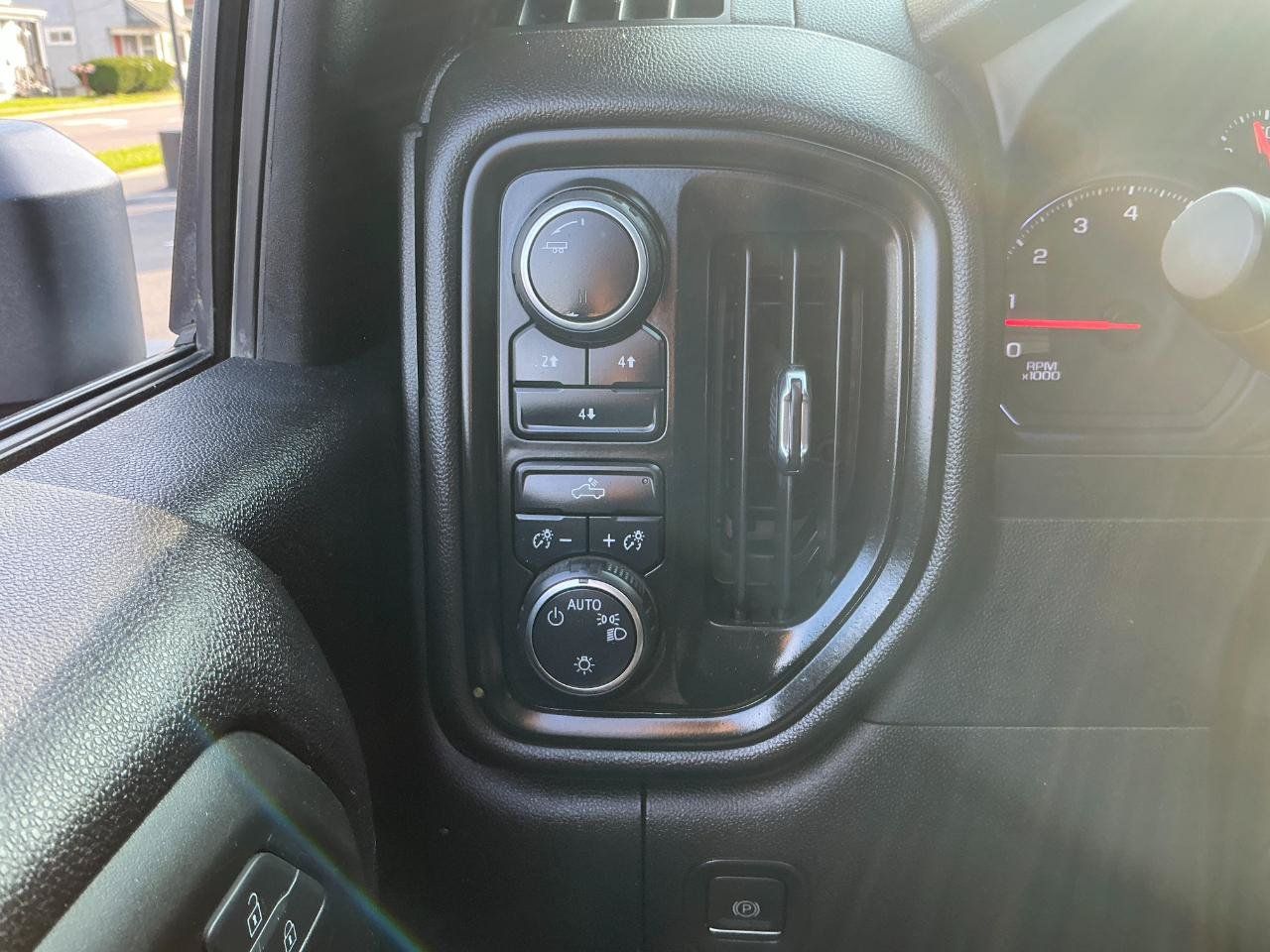 Used 2022 Chevrolet Silverado 2500 W/T w/ WT Fleet Convenience Package AWD/4WD image 11