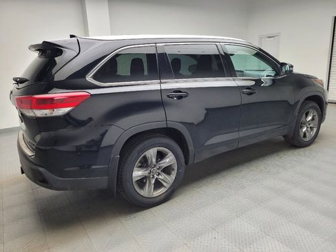 Used 2018 Toyota Highlander Limited Platinum AWD/4WD image 10
