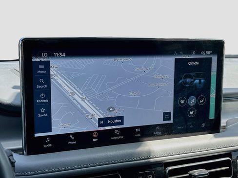 Used 2022 Lincoln Nautilus Reserve FWD image 13