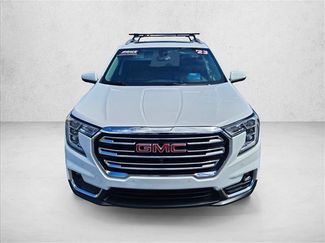 Used 2023 GMC Terrain SLT w/ Infotainment Package II FWD video 2