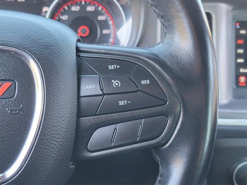 Used 2022 Dodge Charger SXT image 6