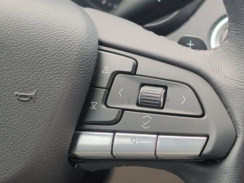 Certified 2022 Cadillac XT4 Premium Luxury w/ Technology Package image 12