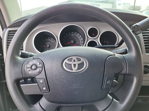 Used 2013 Toyota Tundra 4x4 CrewMax image 21