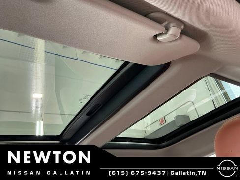 Used 2023 MINI Cooper S w/ Signature Upholstery Package FWD image 7