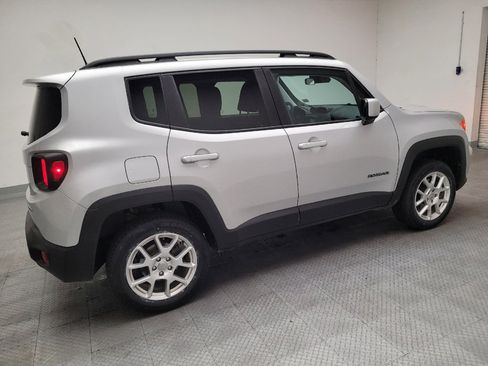 Used 2020 Jeep Renegade Latitude AWD/4WD image 10