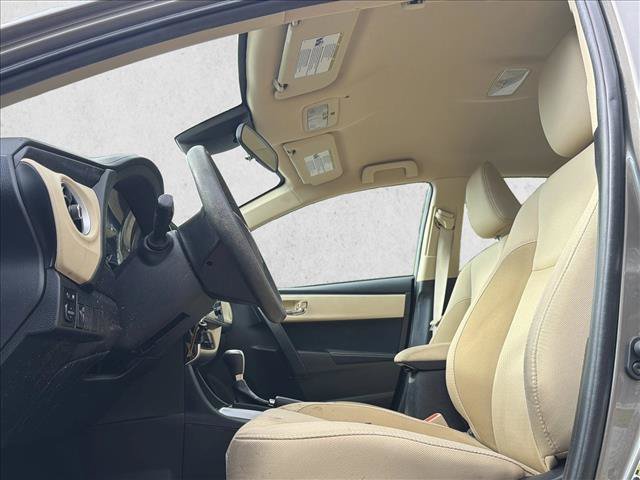 Used 2018 Toyota Corolla LE w/ Carpet Mat Package (TMS) FWD image 12