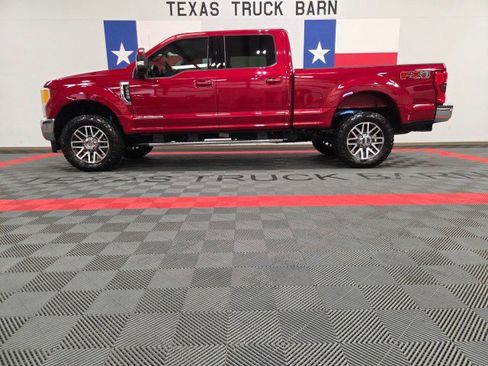 Used 2017 Ford F250 Lariat w/ Lariat Value Package AWD/4WD image 1