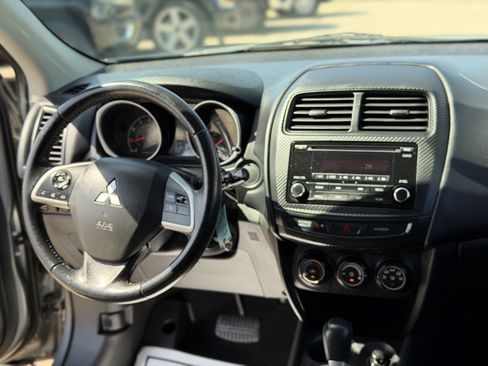Used 2015 Mitsubishi Outlander Sport ES FWD image 4