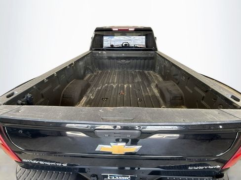 Used 2022 Chevrolet Silverado 2500 Custom w/ Custom Value Package AWD/4WD image 24