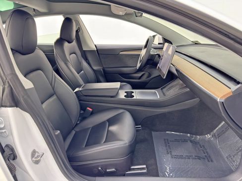 Used 2021 Tesla Model 3 Standard Range Plus image 16