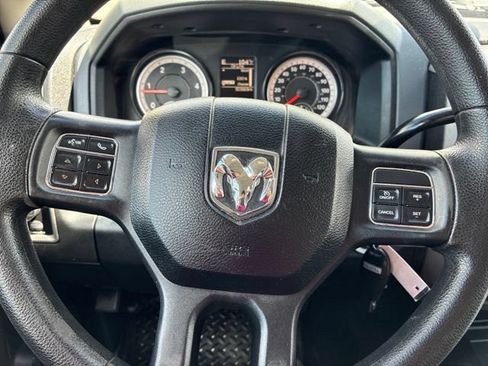 Used 2016 RAM 2500 Tradesman w/ Chrome Appearance Group AWD/4WD image 33