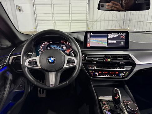 Used 2023 BMW M550i xDrive AWD/4WD image 21