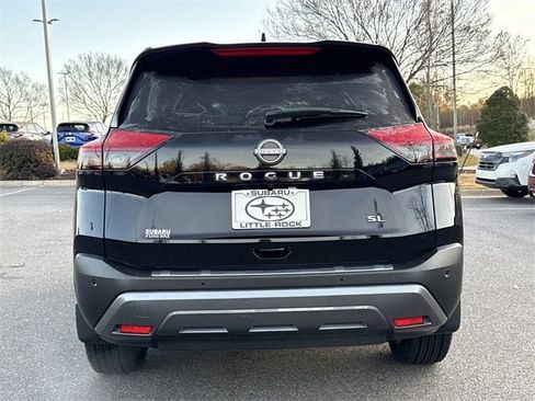 Used 2023 Nissan Rogue SL image 4
