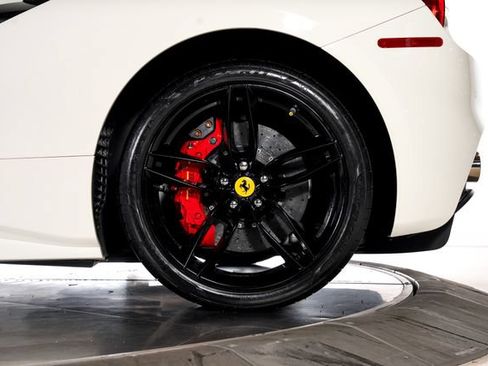 Used 2016 Ferrari 488 Spider RWD image 18
