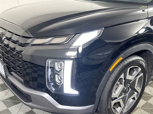 Used 2023 Hyundai Palisade Limited image 4