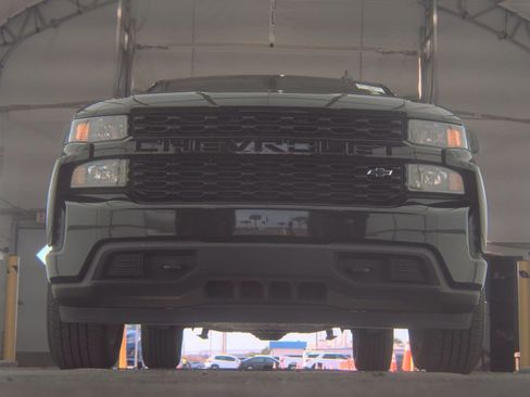 Used 2022 Chevrolet Silverado 1500 Custom w/ LPO, Dark Essentials Package image 4