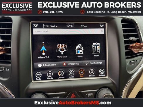 Used 2018 Jeep Grand Cherokee Laredo image 11