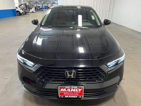 Used 2023 Honda Accord EX image 8