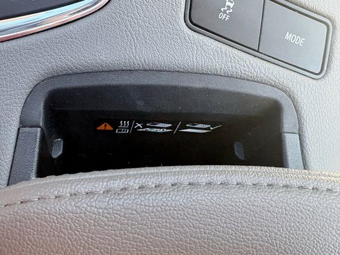 Used 2024 Cadillac XT6 Premium Luxury AWD/4WD image 23