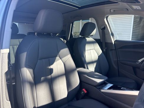 Used 2025 Audi Q5 Premium Plus w/ Premium Plus image 16