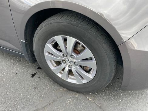 Used 2016 Honda Odyssey EX-L image 3
